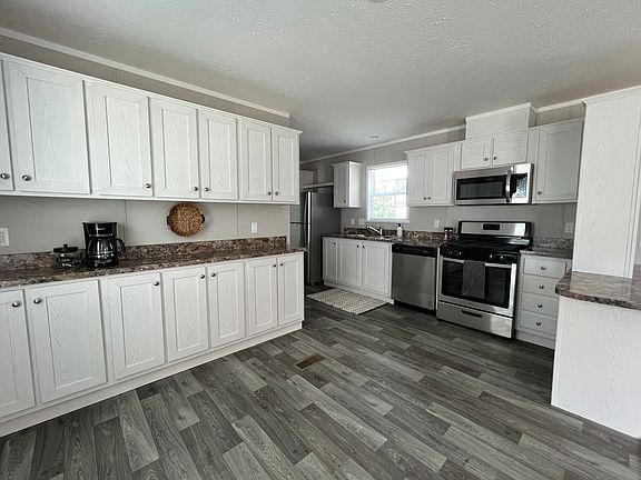 3rd image of 5165 Tokay Dr #77