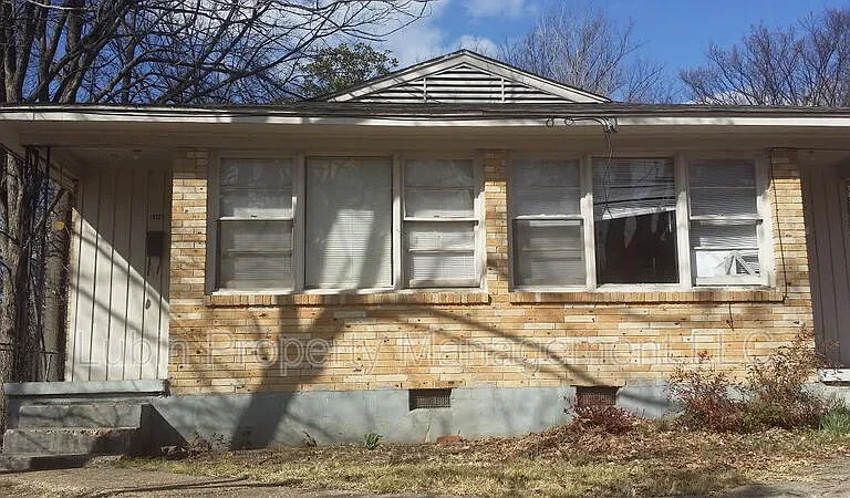 2468 Yale Ave — Photo 6