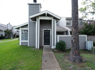 6324 Shadow Tree Dr #632, Houston, TX 77035