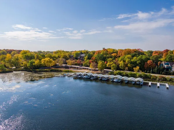 3147 Lafayette Ridge Rd, Wayzata, MN 55391