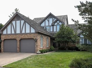 60 Berkshire Ct, Burr Ridge, IL 60527