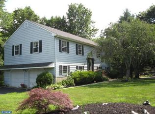 2 Indian Run Rd, Princeton Junction, NJ 08550