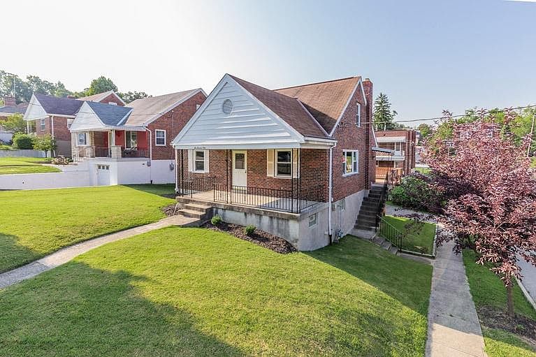 1st image of 601 Woodside Hts