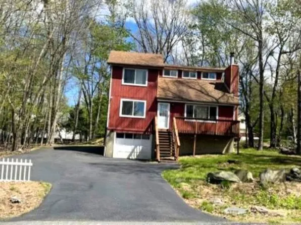 153 Heather Hill Rd, Dingmans Ferry, PA 18328