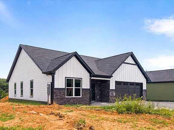 3rd image of 358 Benton Station Rd