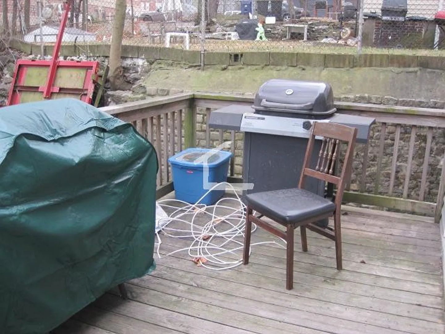 Nice 4 bed in Allston — Photo 2