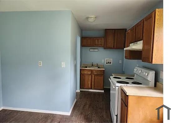 3 bed, 864 sqft, $1,250 — Photo 4