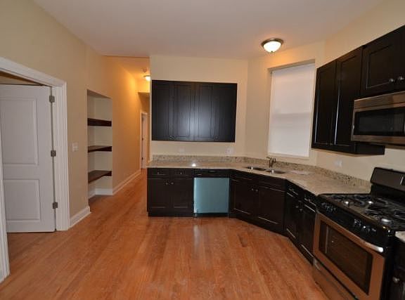 2nd image of 1738 W Huron St Unit F-4