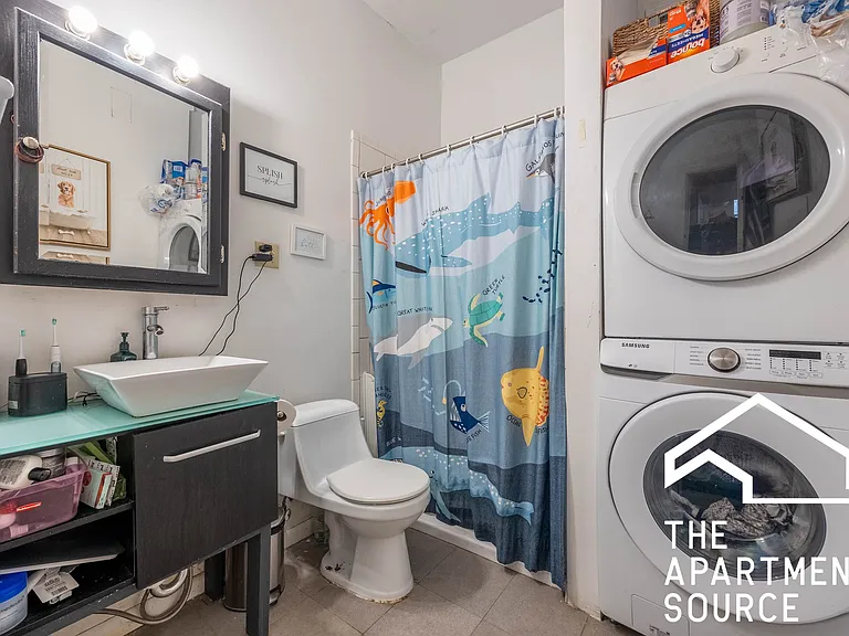 1245 W Barry Ave #1A — Photo 13