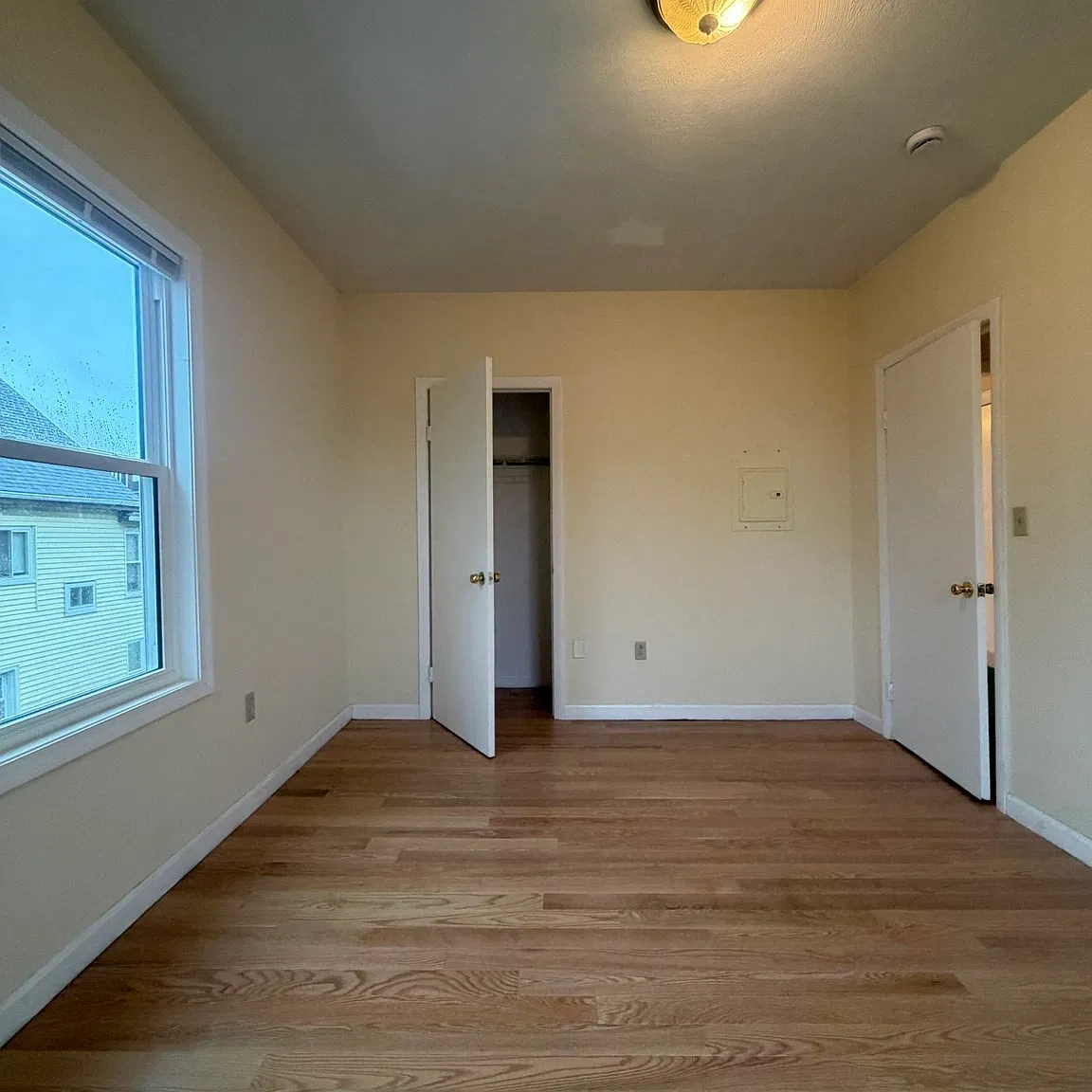3 bed, 1.0 bath, 1000 sqft, $2,800 — Photo 4