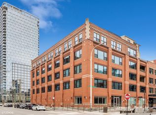 1118 W Fulton St #306, Chicago, IL 60607