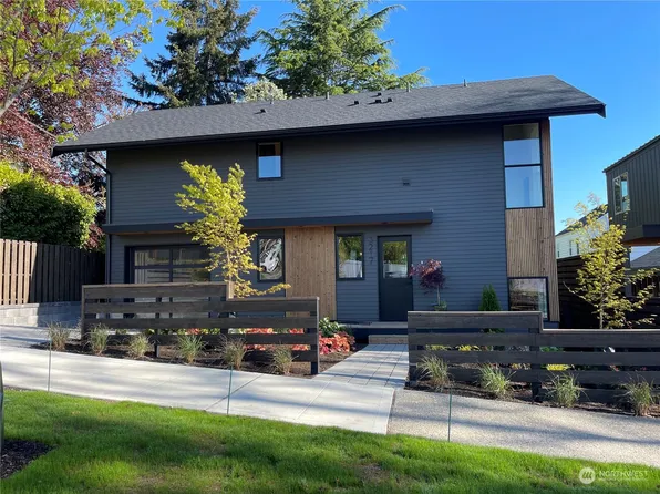 3217 W Ruffner Street, Seattle, WA 98199