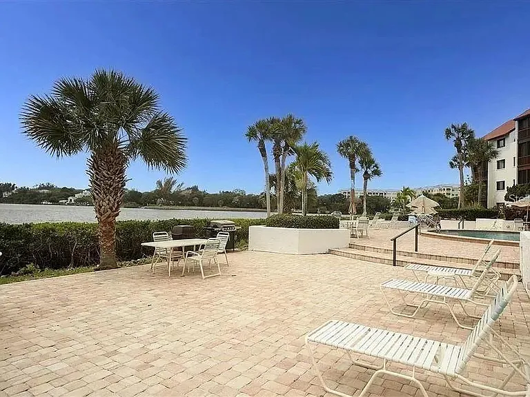 1650 Stickney Point Rd #50-202 — Photo 31