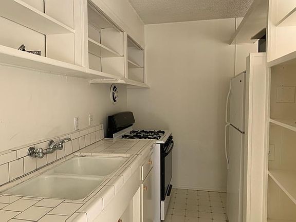 5th image of 1270 Ozeta Ter APT 3
