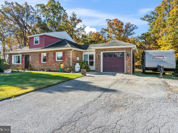265 Conewago Creek Rd, Manchester, PA 17345