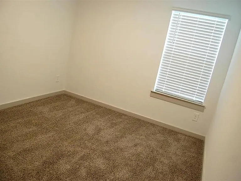 7839 Murciana Dr — Photo 12