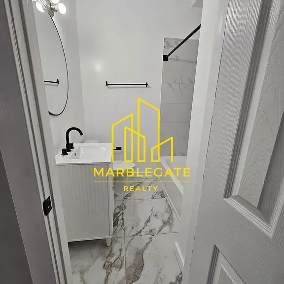 352 S 10th St #22 — Photo 10