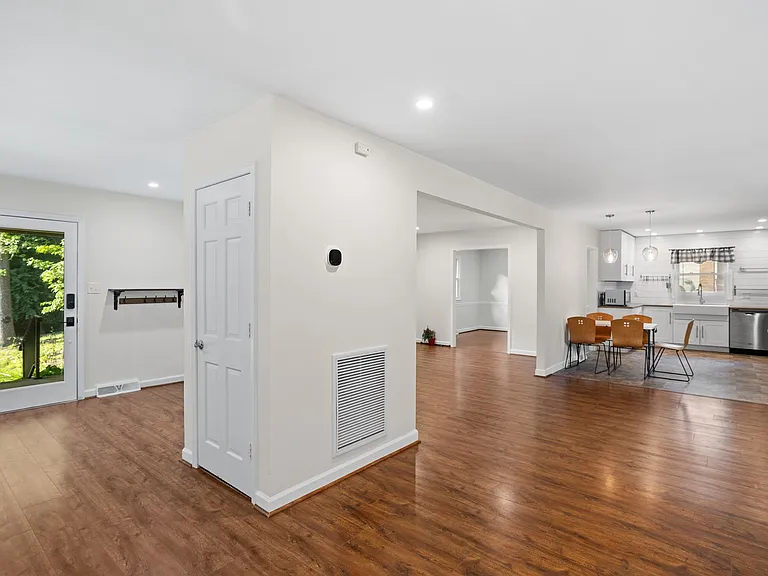 5024 Timbrook Ln — Photo 21
