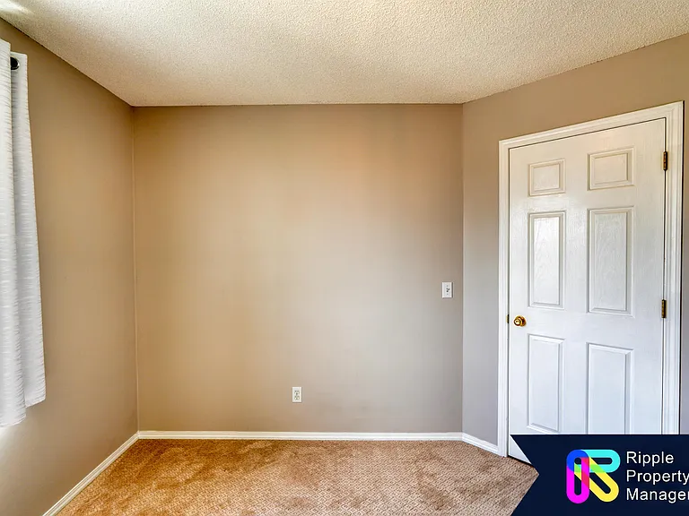 44 Bridlewood Gdns SW — Photo 17