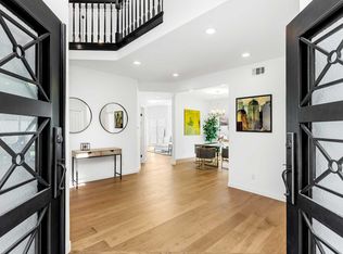 18124 Abbey Rd, Tarzana, CA 91335