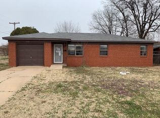 1313 E F St, Altus, OK 73521