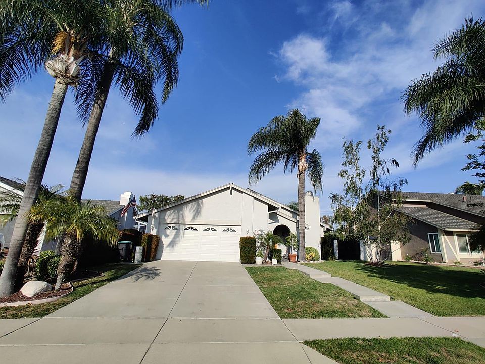 1st image of 14569 Bluebell Dr