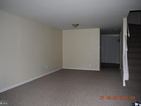 2nd image of 21 Strath Haven Ct
