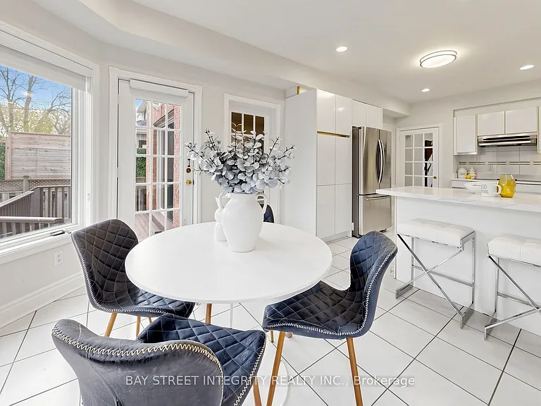 280 Kingsdale Ave — Photo 13
