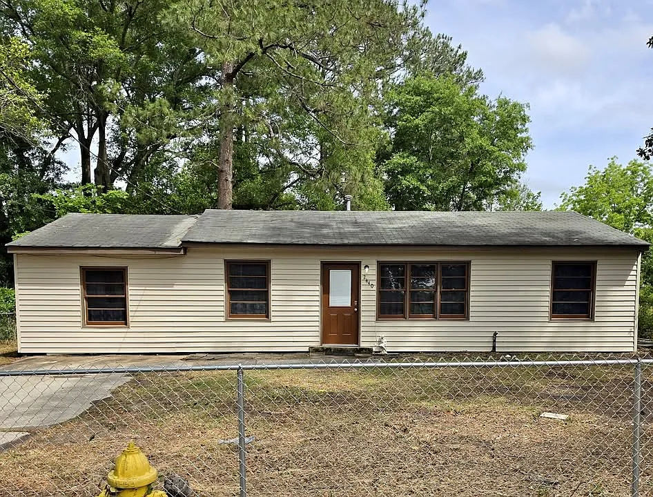2440 Yates Dr