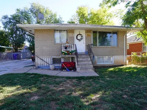 3 bed, 2.0 bath, 1300 sqft, $1,395, 753 2nd St #D, Ogden, UT 84404