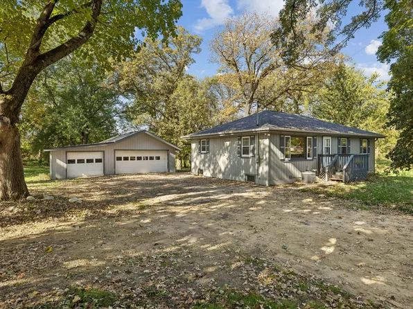 9507 Alden Rd, Harvard, IL 60033