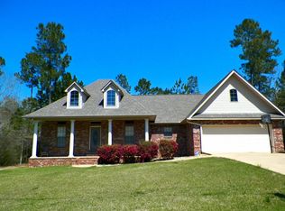 10 Bloomwood, Petal, MS 39465