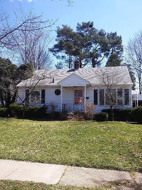 1st image of 2557 10th St