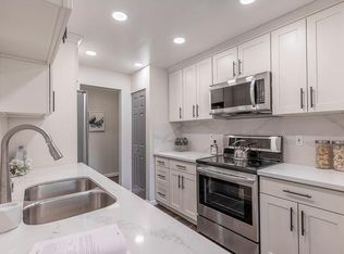 10401 NE 32nd Pl APT A102, Bellevue, WA 98004