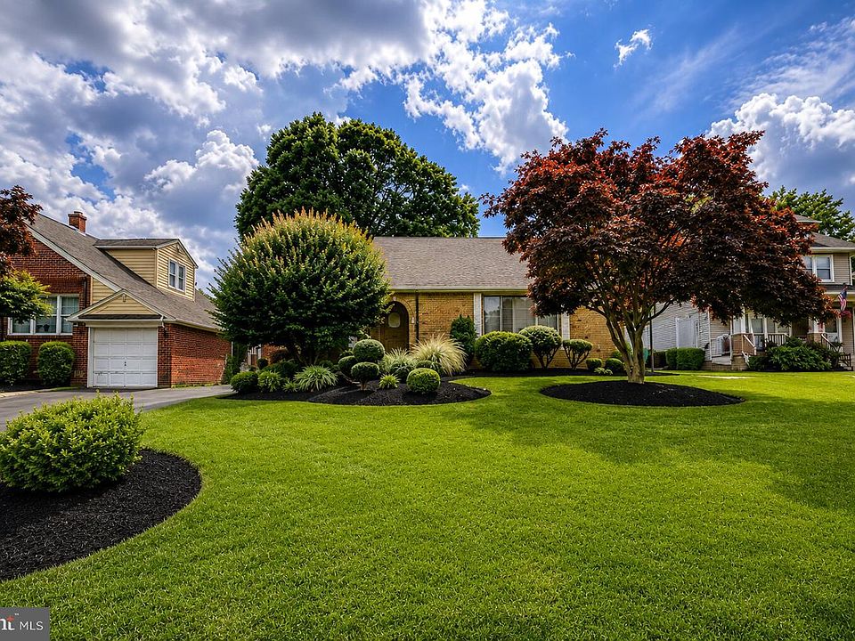 1st image of 4620 Convent Ln