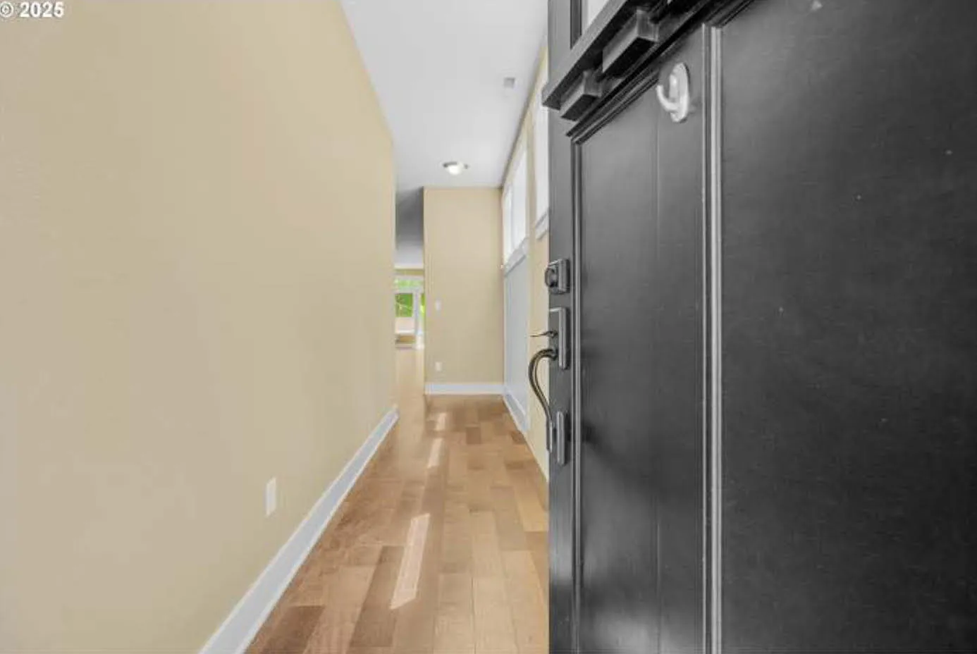 3 bed, 1545 sqft, $2,900 — Photo 3