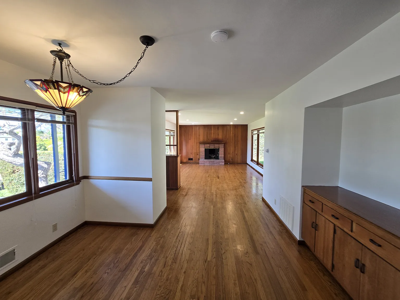 3 bed, 1320 sqft, $6,500 — Photo 3