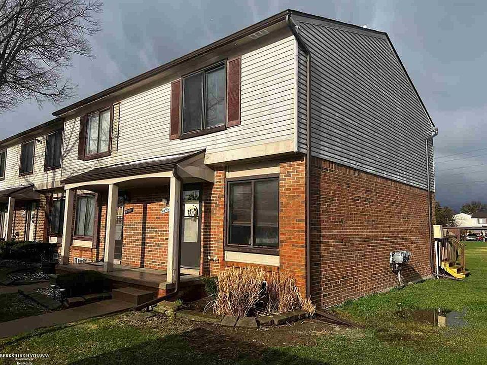 1st image of 16994 Kingsbrooke Dr
