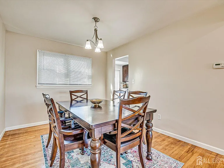 79 Beechwood Ave — Photo 11
