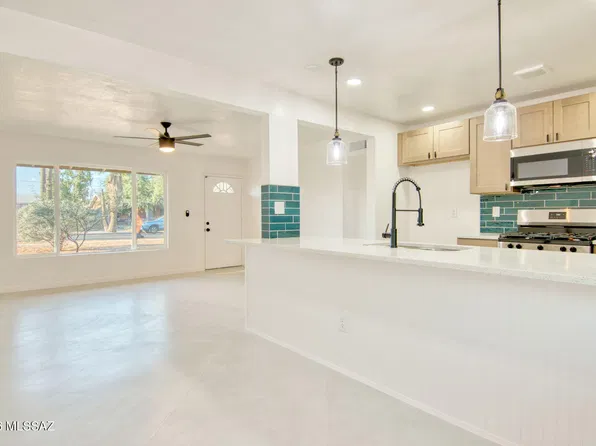 2303 E Beverly Dr, Tucson, AZ 85719