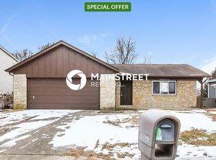 2033 Queensbridge Dr, Columbus, OH 43235