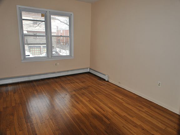 3rd image of 222-224 19th Ave