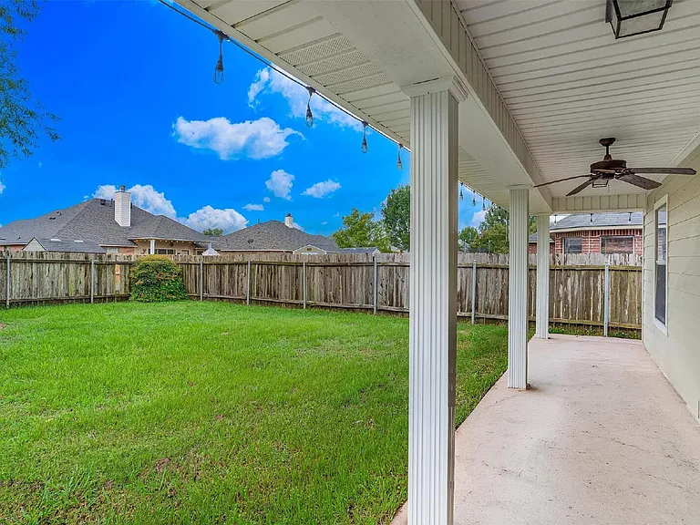 2222 Shumark Trl — Photo 19
