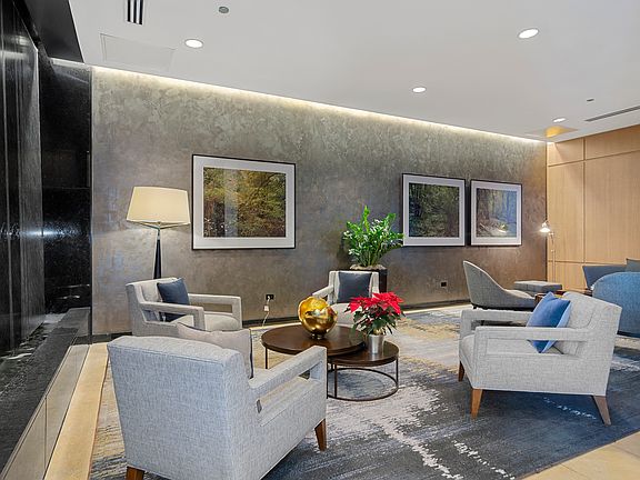 4th image of 600 N Lake Shore Dr APT 3901