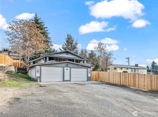 809 Kenroy Ter, East Wenatchee, WA 98802