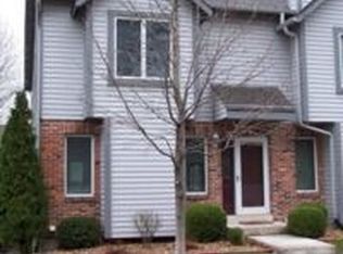 4301 Sherman Park Dr, Saint Charles, MO 63303