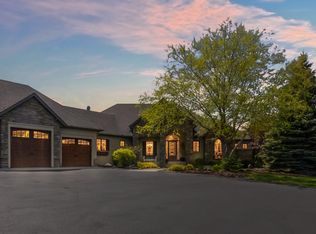 19700 Oak Grove Ave, Prior Lake, MN 55372