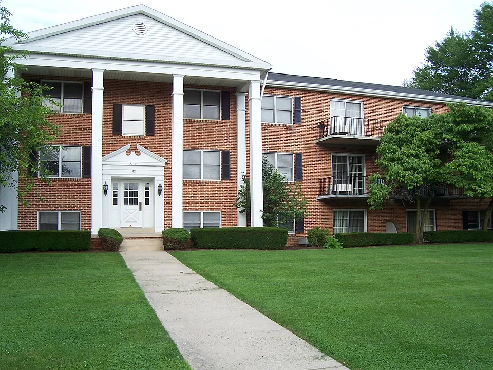 Cedar Run Condominiums