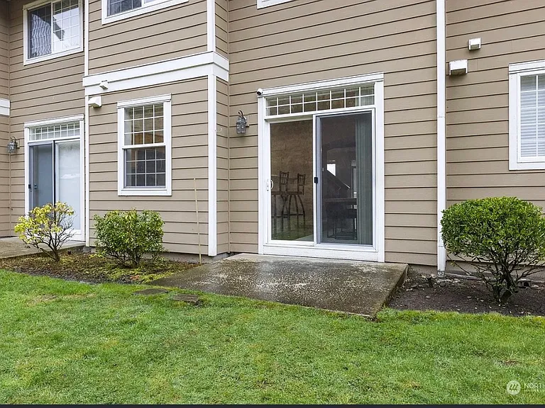 23120 SE Black Nugget Rd #Y2 — Photo 16