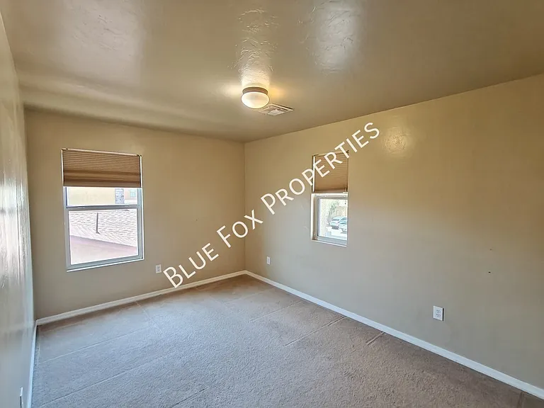 5874 N Dartwhite Dr — Photo 32